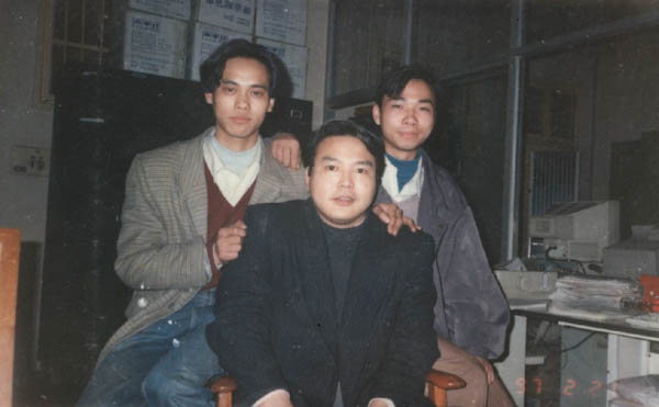 唐科长、小辉与我，唐科长是计通科科长，我们很尊敬他。